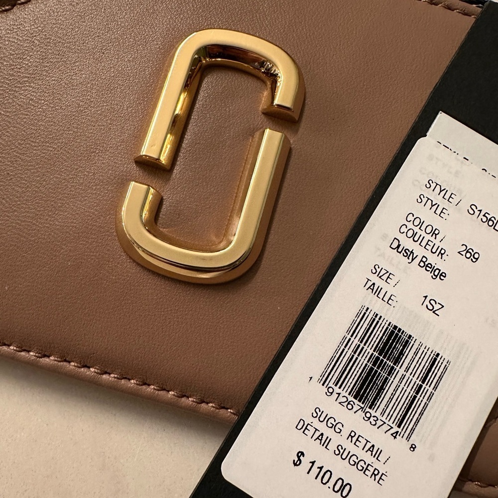 NWT! NEW! Marc Jacobs 'The Glam Shot' Top-Zip Multi Wallet Card Holder -Taupe - Picture 2 of 4